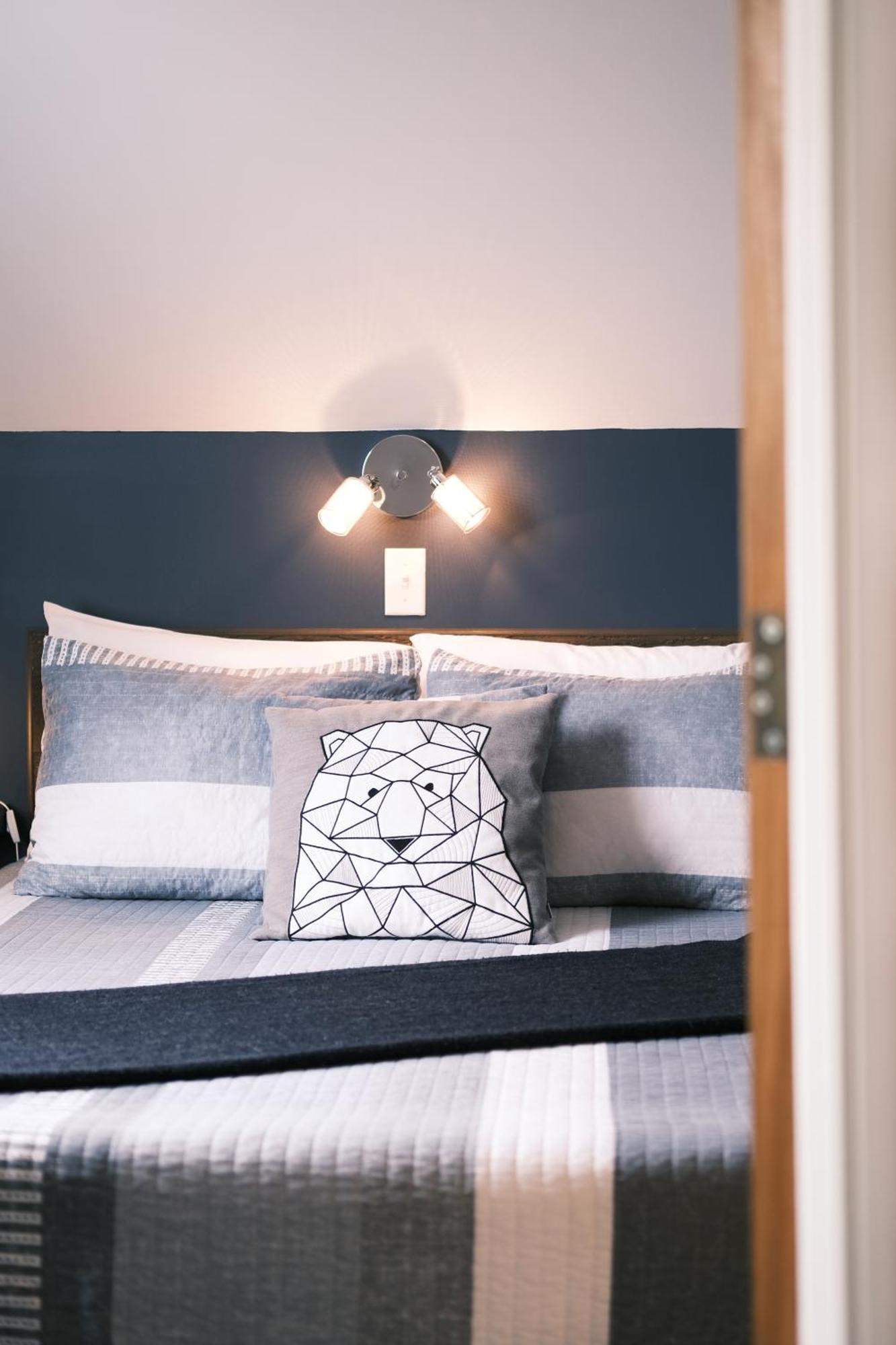Les Pinsons Des Rives Bed & Breakfast La Malbaie Room photo